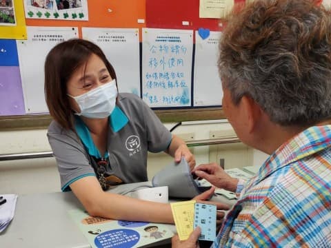 1101124光明里關懷長輩